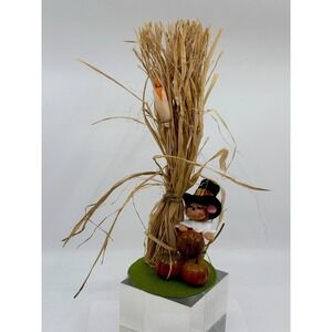 Annalee Thanksgiving Harvest ~ 2009 Pilgrim Boy Mouse w/ Cornstalk ~ 3" Doll